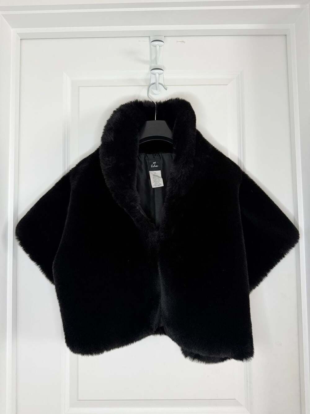 Echo Faux Fur Cape Size S/M Black Shawl Collar Bolero